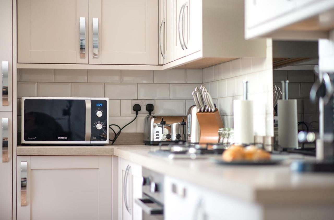 Morley Cottage - Modern 3 Bedroom, 2 Bathroom House With Garden In Southsea, Portsmouth Eksteriør bilde