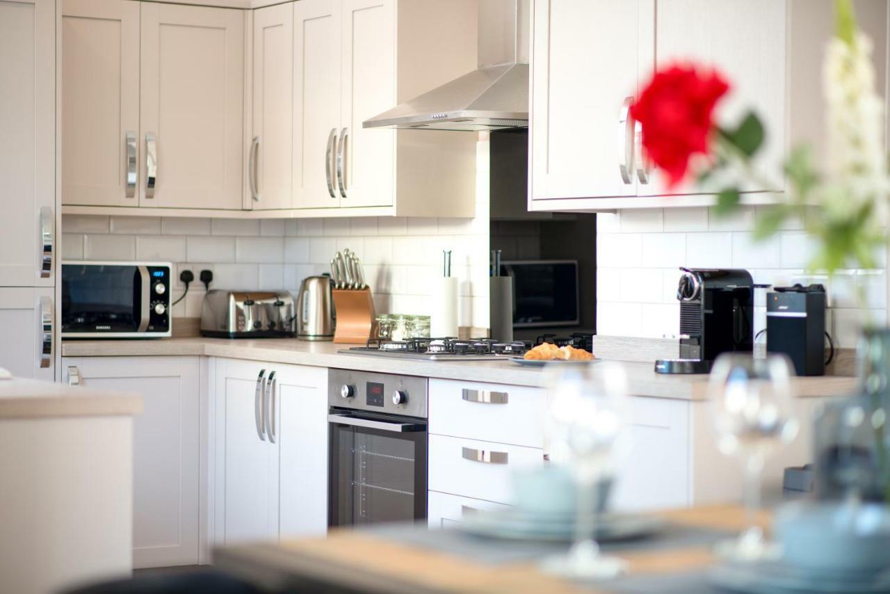 Morley Cottage - Modern 3 Bedroom, 2 Bathroom House With Garden In Southsea, Portsmouth Eksteriør bilde
