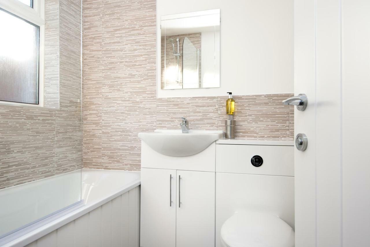 Morley Cottage - Modern 3 Bedroom, 2 Bathroom House With Garden In Southsea, Portsmouth Eksteriør bilde